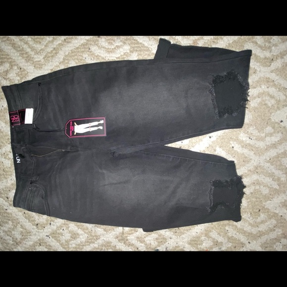 Pants - Picture 2 of 3